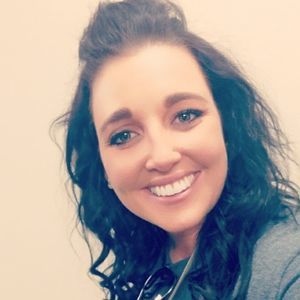 Meet your Posher, Leanna